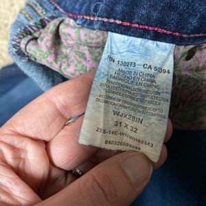 Women’s Wrangler Rock 47 jeans size 31